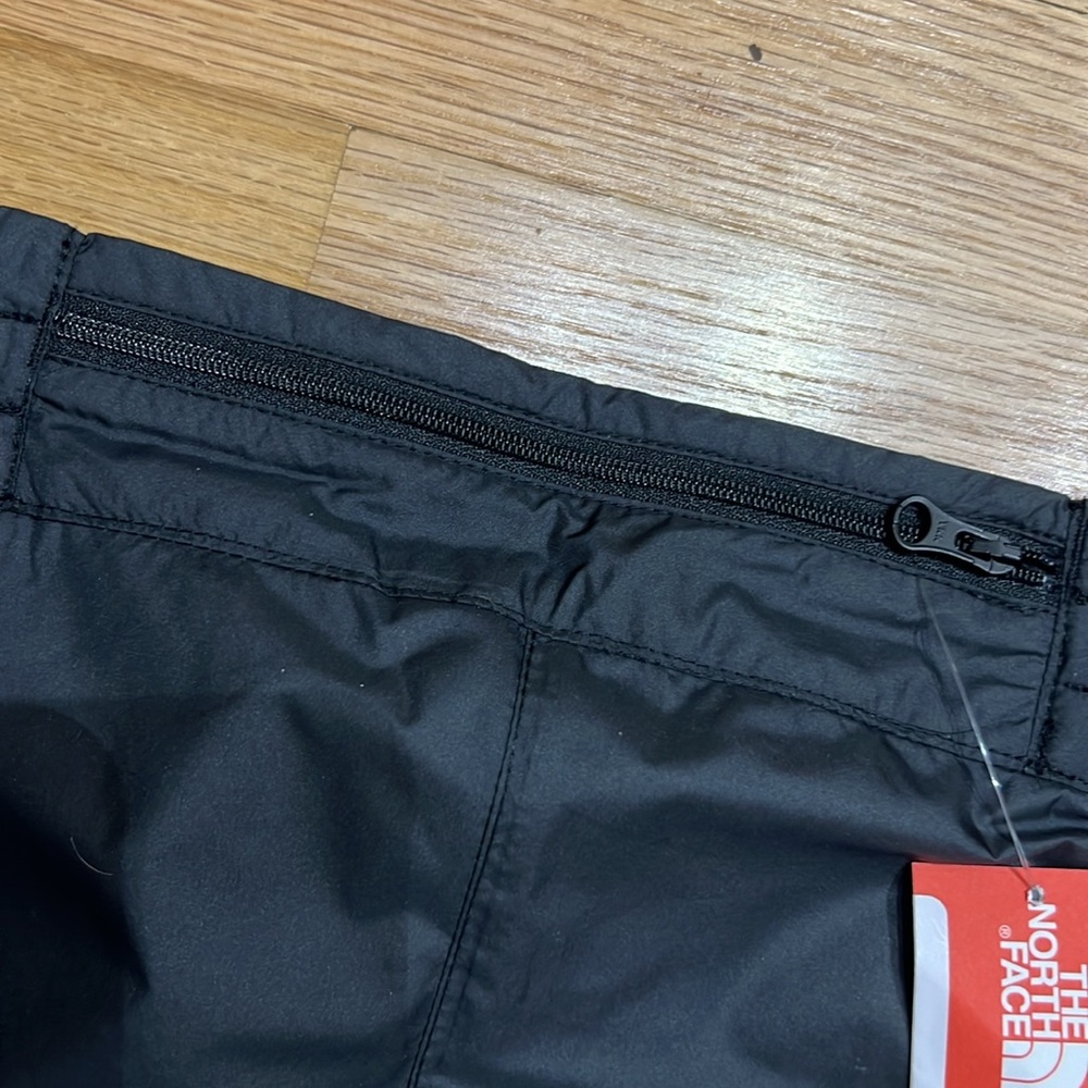 The North Face NWT black running shorts 3X❤️🚴♀️ - Picture 9 of 10